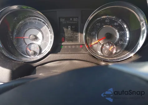 2011 Chrysler Town & Country Touring-L из США, поврежденный, VIN 2A4RR8DG1BR630681